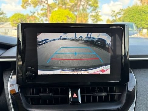 Used 2024 Toyota Corolla LE FWD image 23