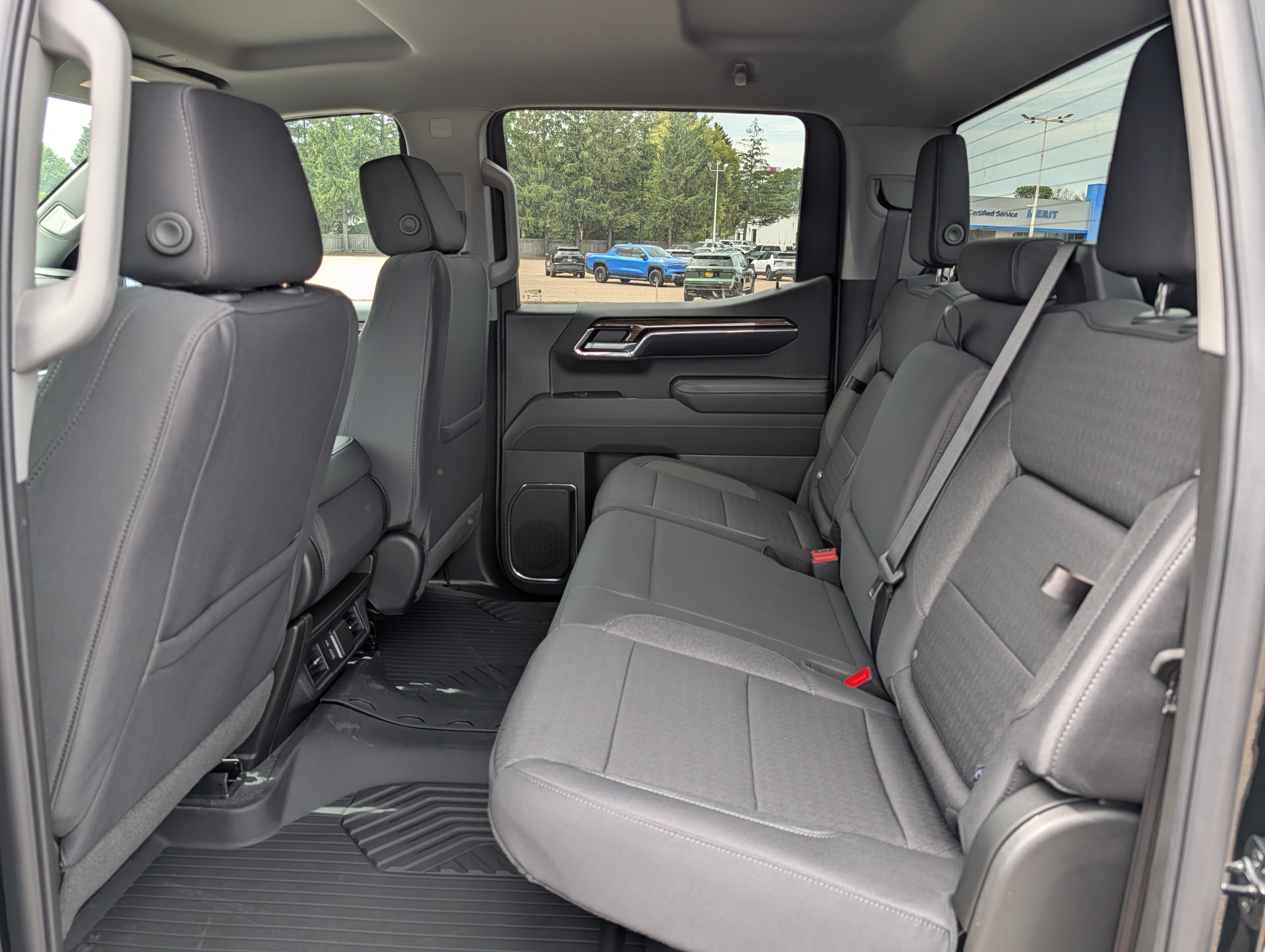 New 2026 Chevrolet Silverado 1500 RST AWD/4WD image 9