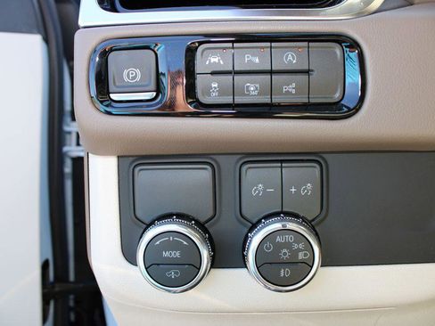 New 2026 GMC Yukon Denali w/ Sun & Power Step Package RWD image 14