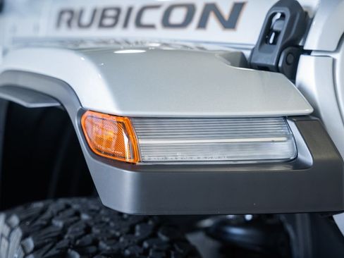 Used 2024 Jeep Wrangler Unlimited Rubicon 392 AWD/4WD image 21