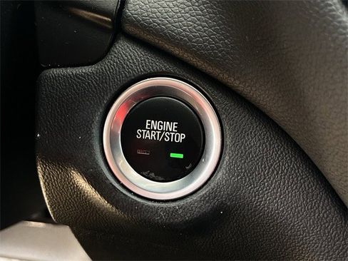 Used 2019 Chevrolet Equinox LT image 23