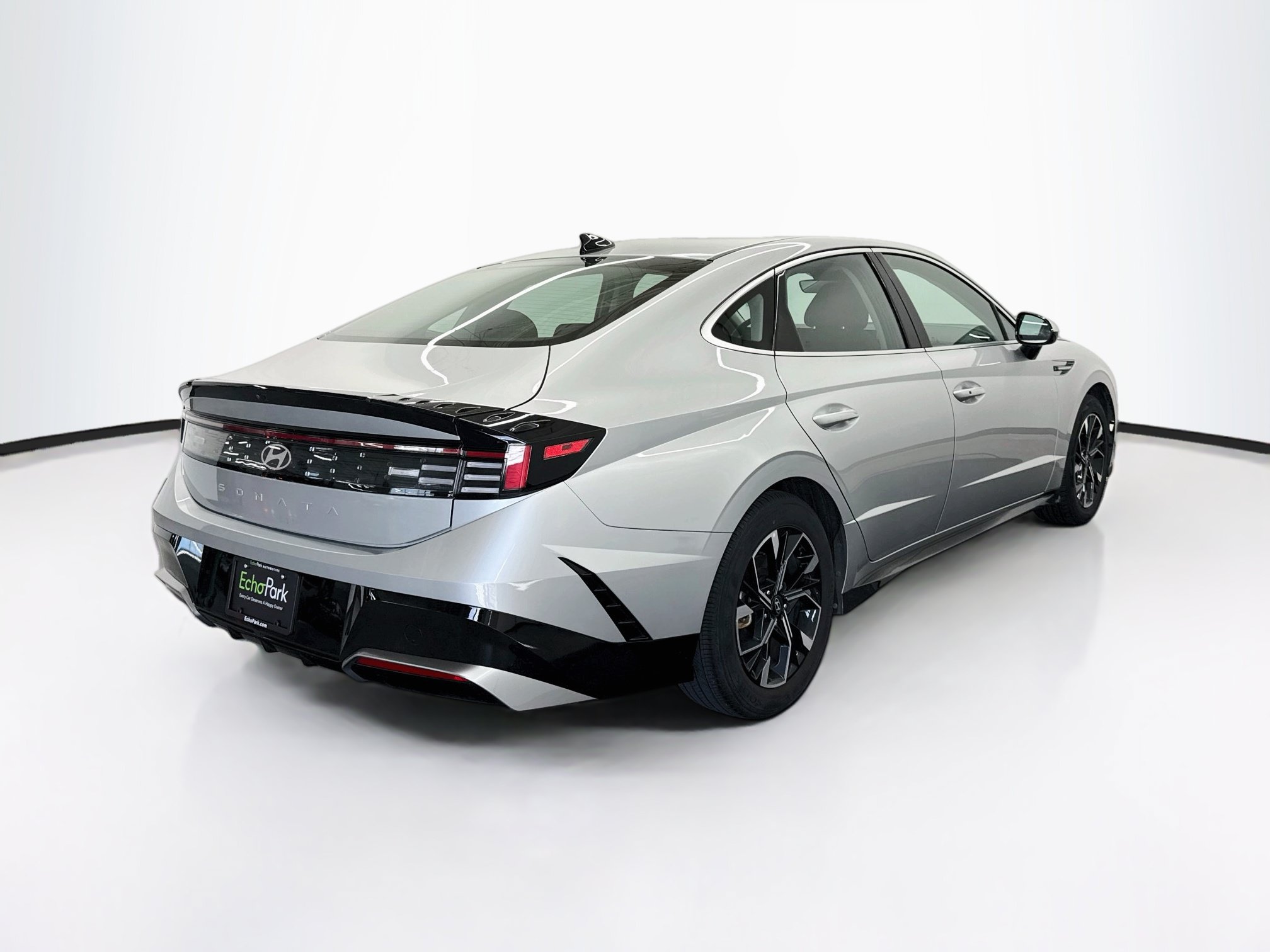 Used 2025 Hyundai Sonata SEL FWD image 9