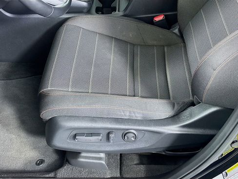 Used 2025 Honda CR-V Sport image 18
