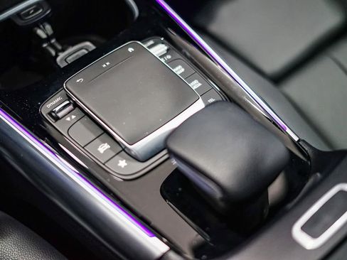 Certified 2023 Mercedes-Benz GLA 250 image 23