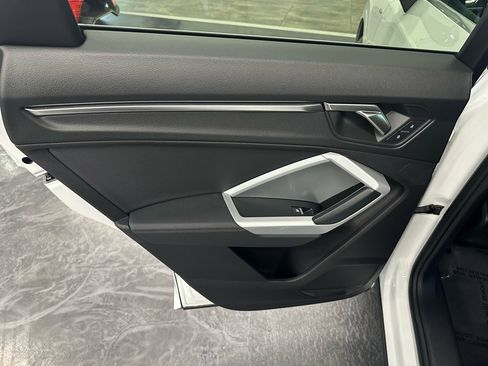 Used 2022 Audi Q3 2.0T Premium image 12
