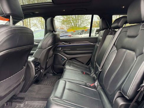Used 2021 Jeep Grand Cherokee L Overland w/ MOPAR Finishing Package AWD/4WD image 14