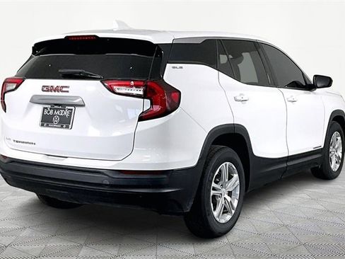 Used 2023 GMC Terrain SLE image 6