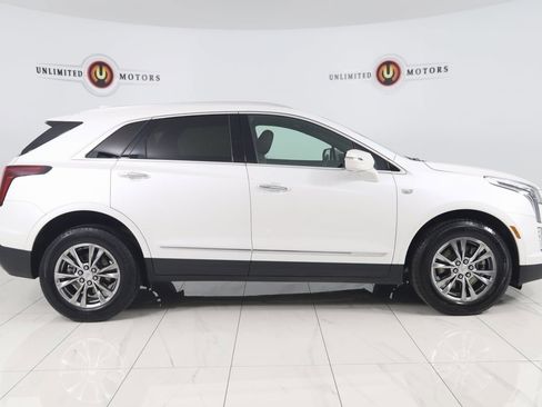 Used 2022 Cadillac XT5 Premium Luxury image 2
