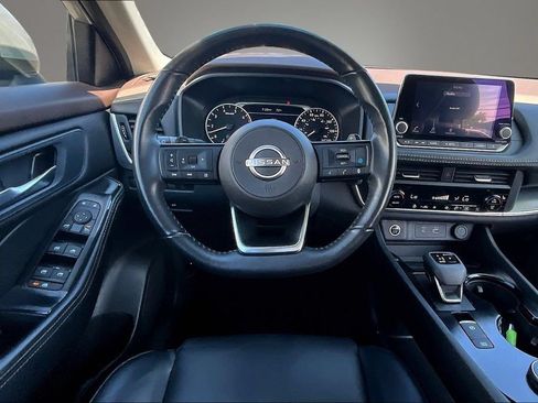 Certified 2023 Nissan Rogue SV w/ SV Premium B Package AWD/4WD image 8