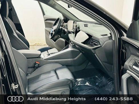 Certified 2025 Audi Q5 Premium w/ Premium Plus AWD/4WD image 8