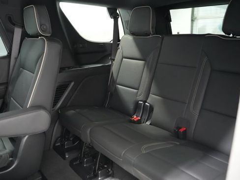Used 2025 Chevrolet Tahoe Premier AWD/4WD image 20