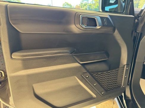 New 2025 Ford Bronco Badlands image 13