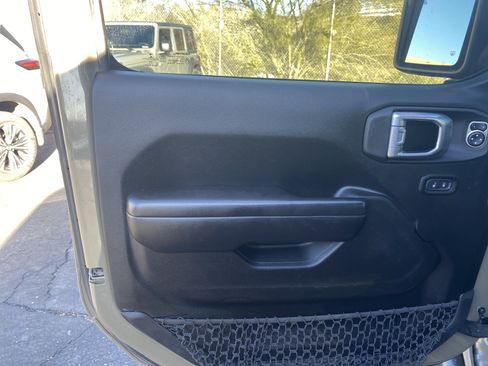 Used 2020 Jeep Gladiator Mojave image 7