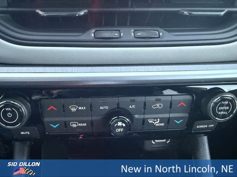 New 2026 Jeep Compass Limited image 13