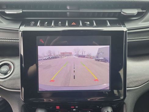 Used 2022 Jeep Grand Cherokee L Limited image 17