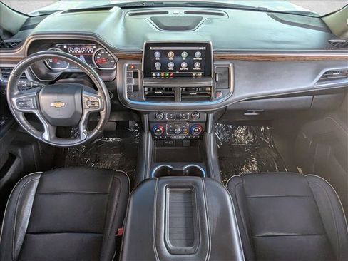 Used 2021 Chevrolet Tahoe Premier w/ Premium Package AWD/4WD image 18