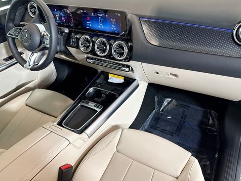 New 2025 Mercedes-Benz GLA 250 image 26