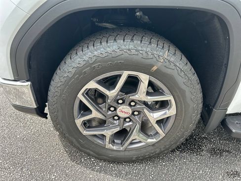 New 2026 GMC Sierra 1500 SLT w/ SLT Premium Package AWD/4WD image 42