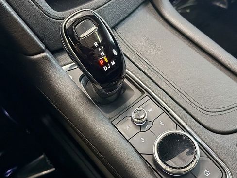 Used 2022 Cadillac XT6 Sport image 16