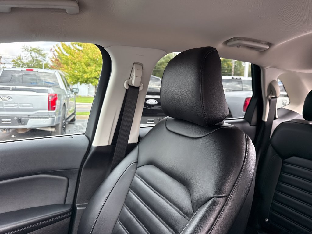 Used 2024 Ford Edge SEL w/ Convenience Package AWD/4WD image 37