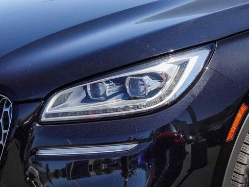 Used 2020 Lincoln Corsair Reserve image 8