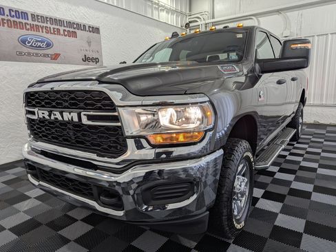 Used 2024 RAM 2500 Tradesman w/ Chrome Appearance Group image 3