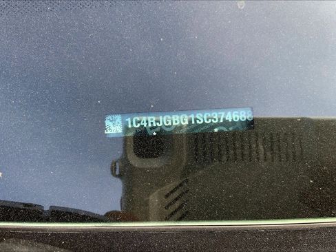 New 2025 Jeep Grand Cherokee Limited image 21