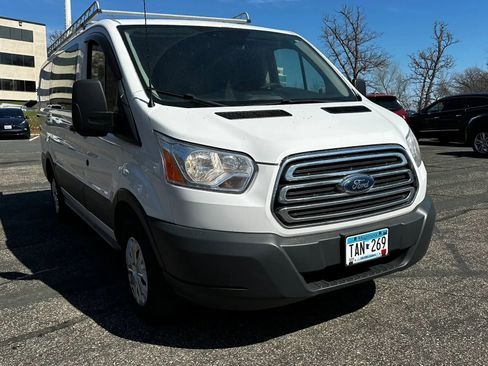 Used 2017 Ford Transit 250 130 Low Roof w/ Exterior Upgrade Package RWD image 13
