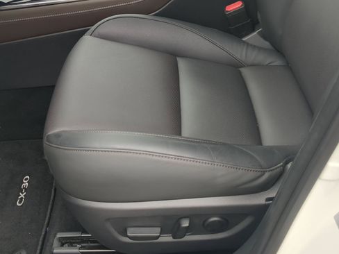 Certified 2025 MAZDA CX-30 AWD 2.5 S w/ Premium Package image 16