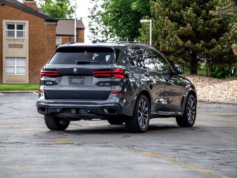 Used 2024 BMW X5 xDrive40i w/ M Sport Package AWD/4WD image 4