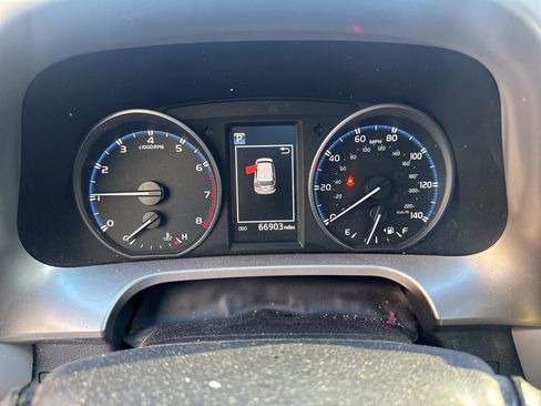 Used 2017 Toyota RAV4 XLE image 3