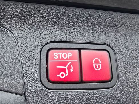 Certified 2023 Mercedes-Benz GLS 450 4MATIC image 21