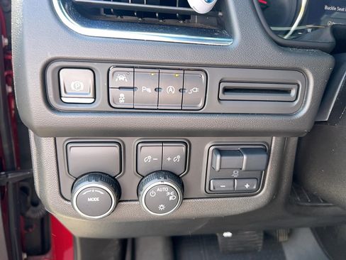 Used 2021 Chevrolet Tahoe RST w/ Luxury Package RWD image 13