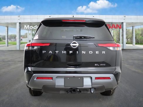 New 2026 Nissan Pathfinder SL w/ SL Premium Package (P04) AWD/4WD image 4