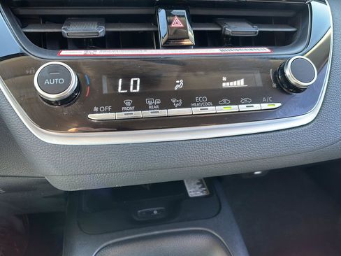 Used 2026 Toyota Corolla LE w/ LE Premium Package FWD image 36