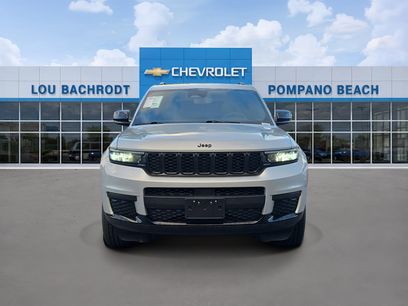 Used 2023 Jeep Grand Cherokee L Laredo