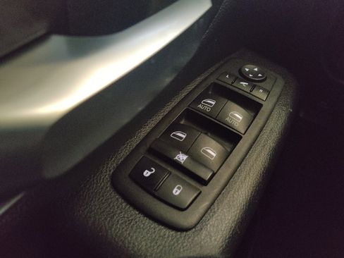 Used 2023 RAM 1500 Big Horn RWD image 27