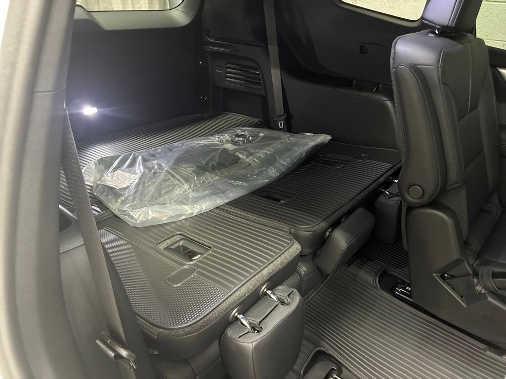New 2027 GMC Acadia Elevation w/ Black Edition AWD/4WD image 12