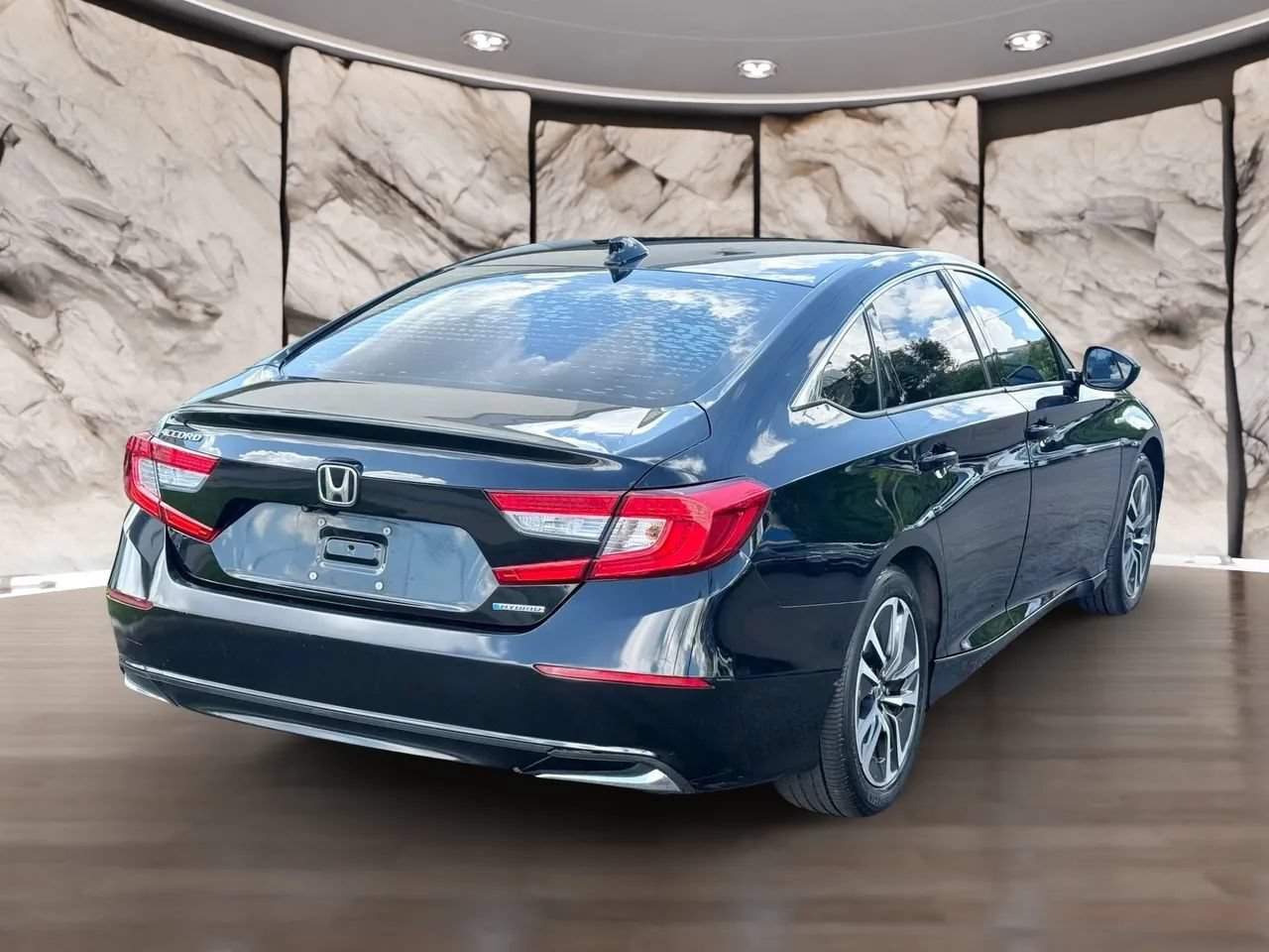 Used 2020 Honda Accord Hybrid image 7