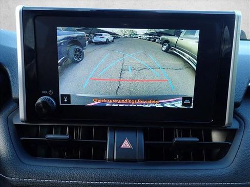 Used 2025 Toyota RAV4 LE AWD/4WD image 16