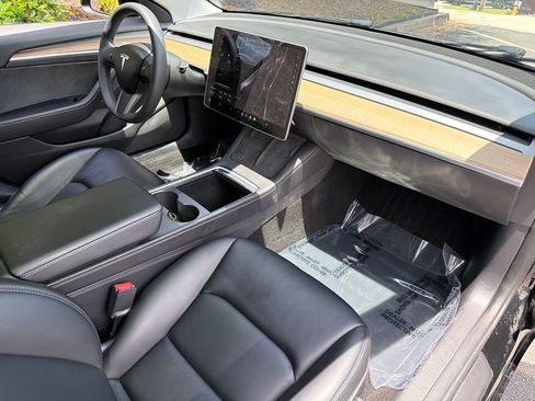 Used 2021 Tesla Model 3 Standard Range Plus RWD image 32