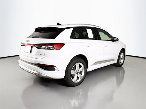 Certified 2024 Audi Q4 e-tron Premium Plus w/ Premium Plus image 7