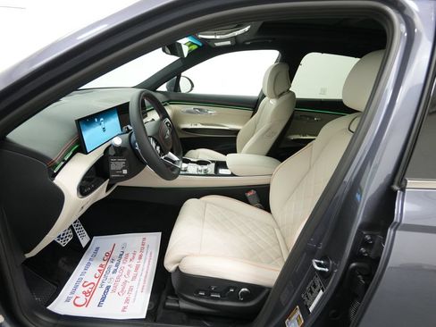 New 2026 Genesis GV70 3.5T Sport Prestige AWD/4WD image 15