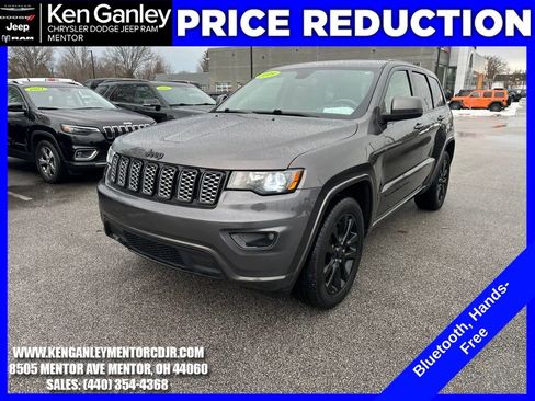 Used 2019 Jeep Grand Cherokee Altitude image 3