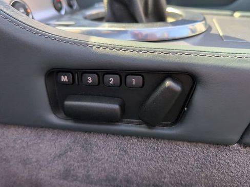 Used 2011 Aston Martin DB9 Volante image 28