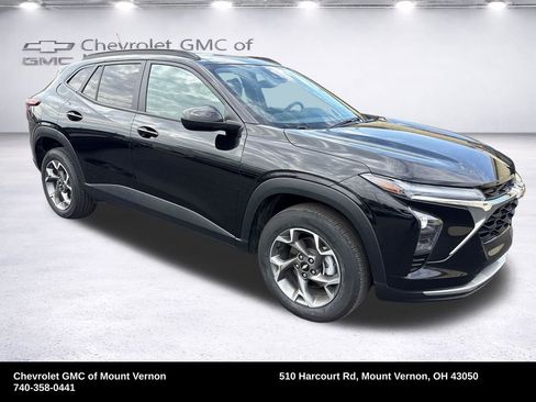 Used 2024 Chevrolet Trax LT image 8