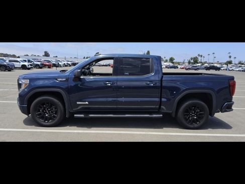 Used 2021 GMC Sierra 1500 Elevation w/ LPO, Elevation Black Package RWD image 7