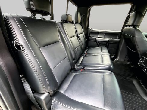 Used 2018 Ford F150 XLT w/ Equipment Group 302A Luxury AWD/4WD image 22
