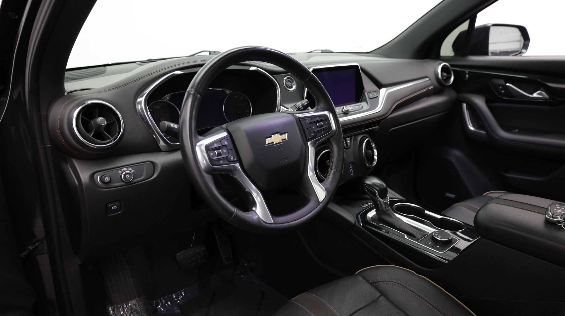 Used 2019 Chevrolet Blazer Premier w/ Sun and Wheels Package FWD image 14