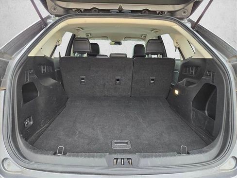 Used 2023 Ford Edge SEL image 6